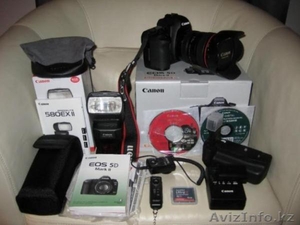  Canon EOS 5D Mark II Digital SLR Camera with Canon EF 24-105mm IS 