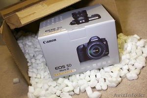 Canon EOS 5D Mark III 22.3MP Цифровые зеркальные фотокамеры Kit